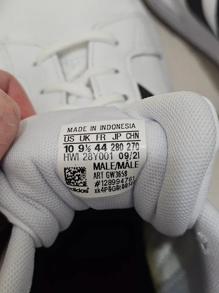 Adidas x Mickey Mouse Shoes - Men Size 10 image indicator(5)