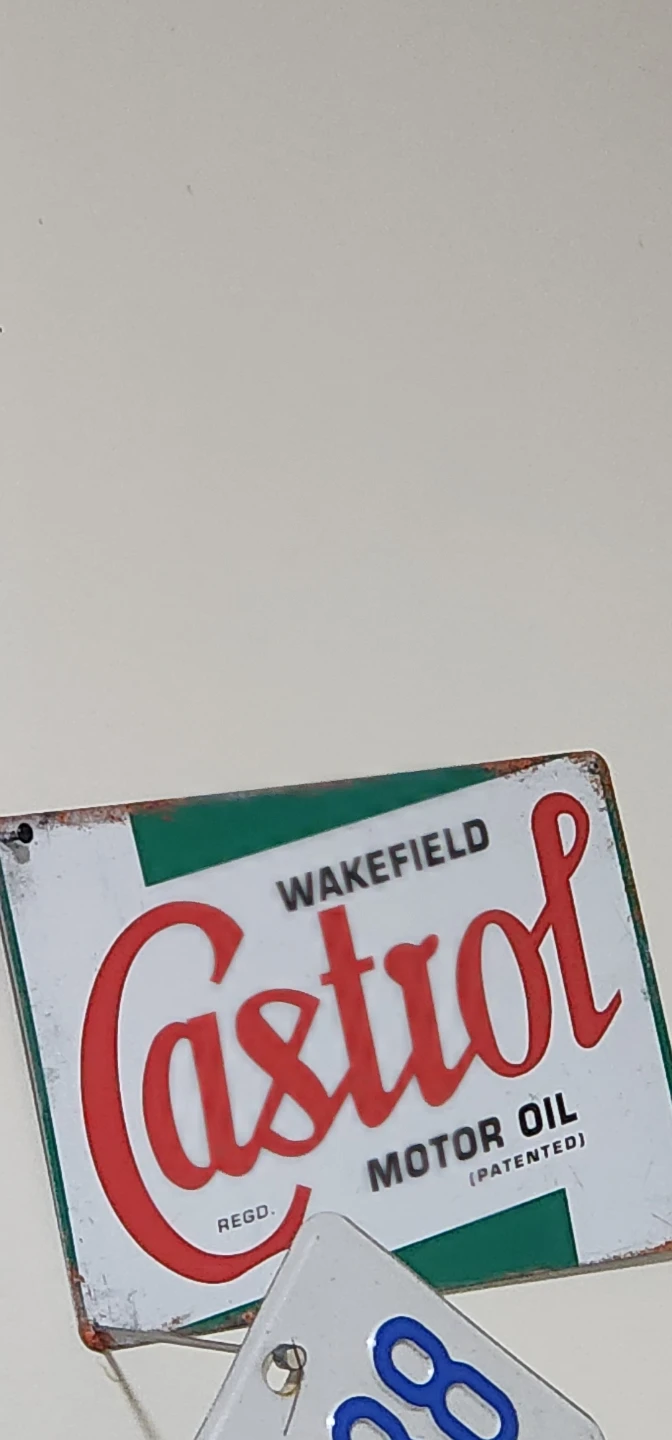 Castrol Wakefield Motor Oil Metal Sign - photo 2