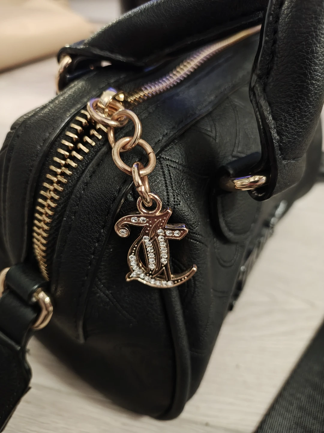 Juicy Couture - bag + 2 pouches - photo 3