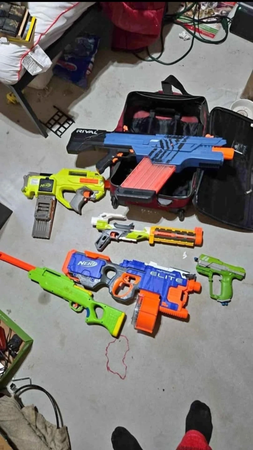 Nerf Guns Lot