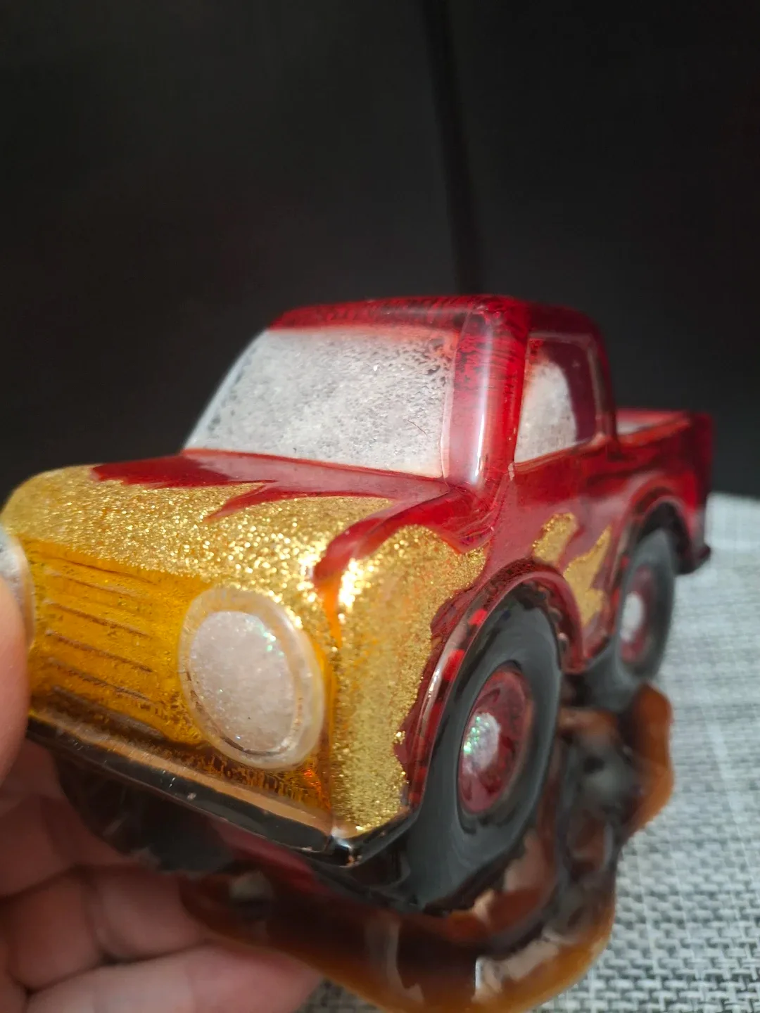 Truck Night Light - Red & Gold image indicator(6)