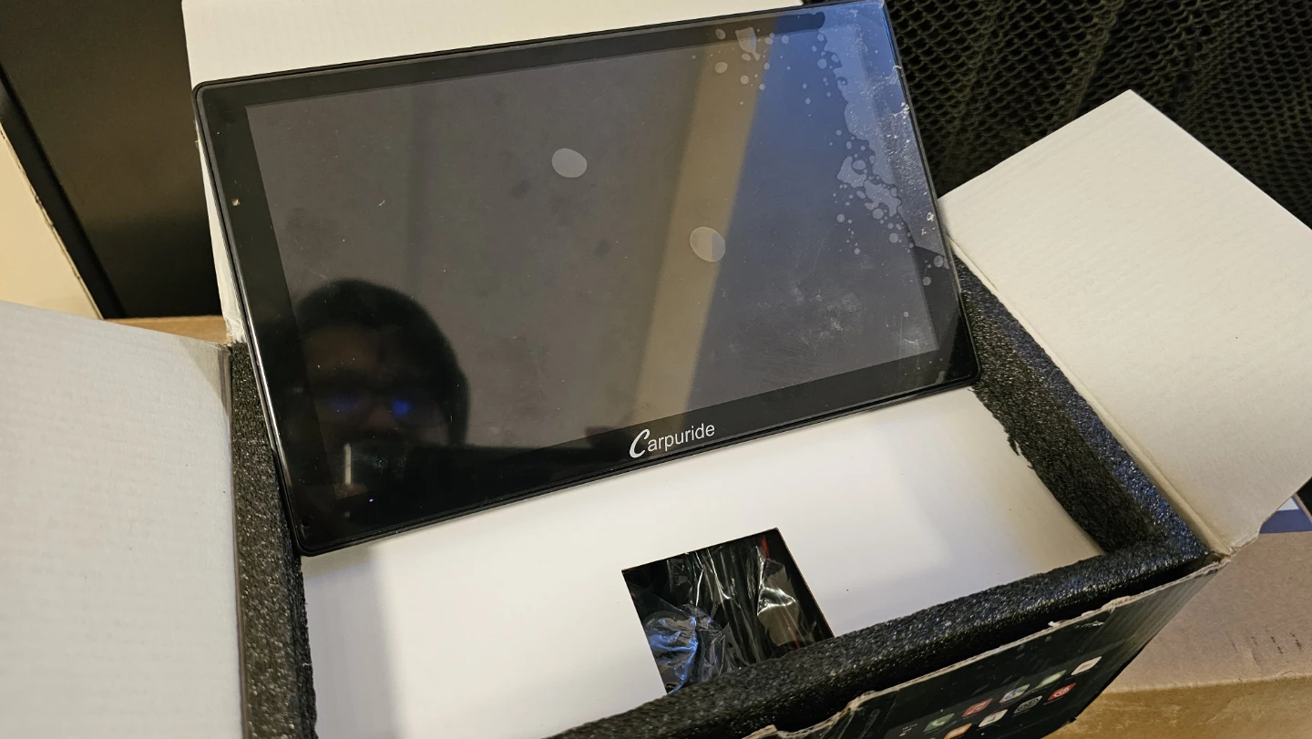 Carpuride 9" Touch Screen 4K Dash Cam - Carplay / Android auto - photo 4