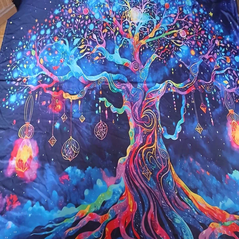 Large tree of Life Tapestry - UV Reactive image indicator(2)