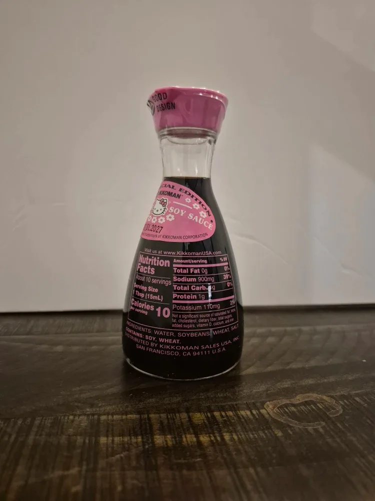 Kikkoman Hello Kitty Soy Sauce - Special Edition Pink Top image indicator(2)