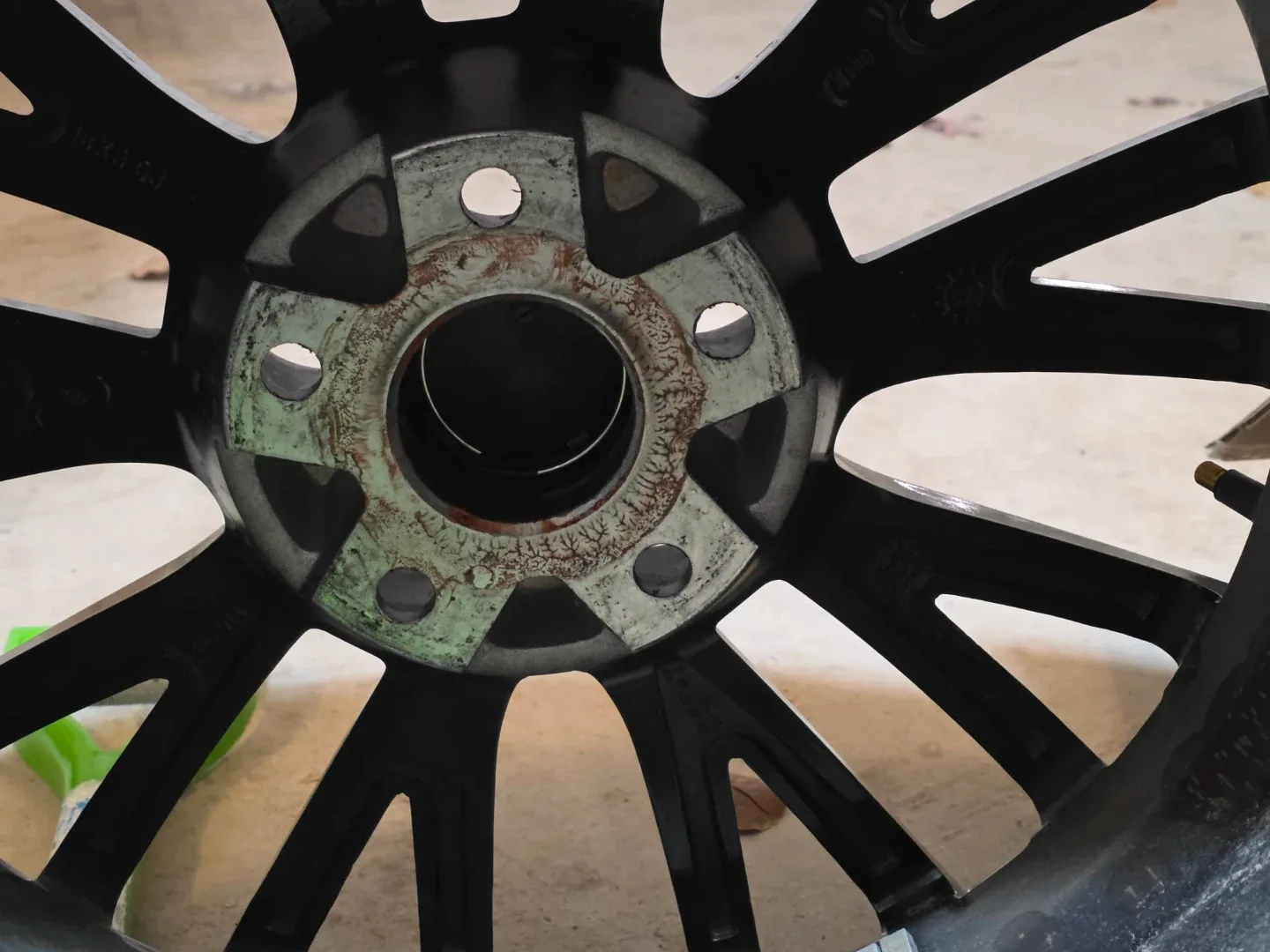 WC Wheels 18x8.0 Black Alloy Rim image indicator(5)