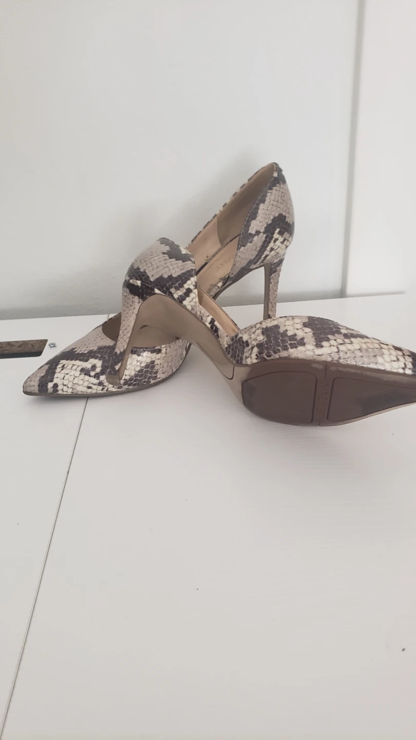 Nine West Snakeskin Heels, Size 8