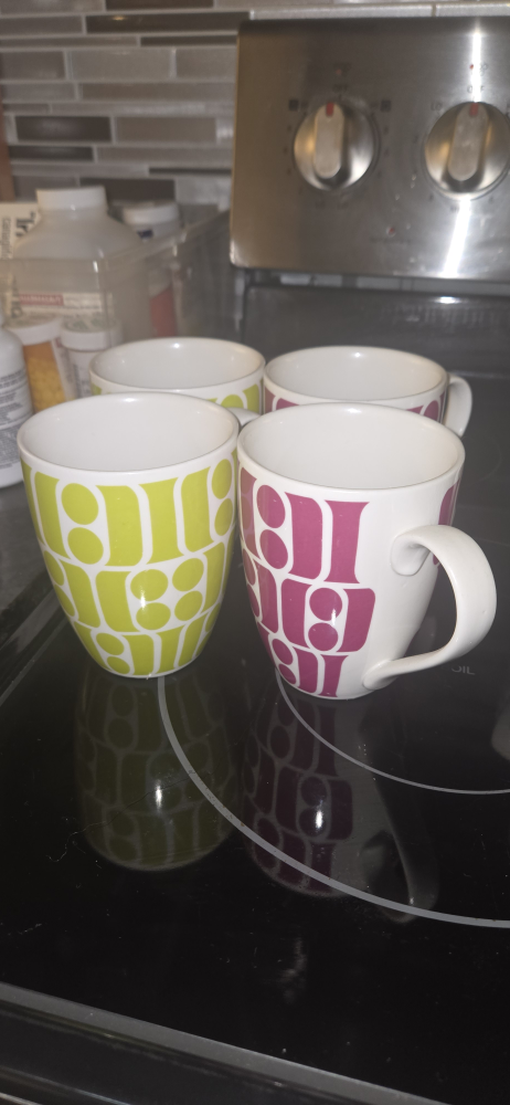Set of 8 Decorative Mugs