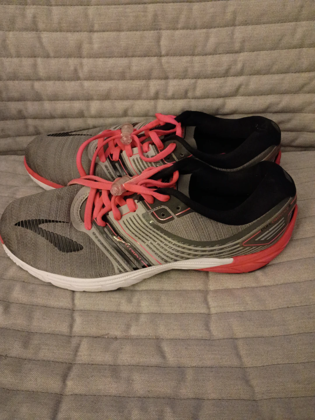 Brooks PureCadence Women's Running Shoes - Size 9.5 - photo 4