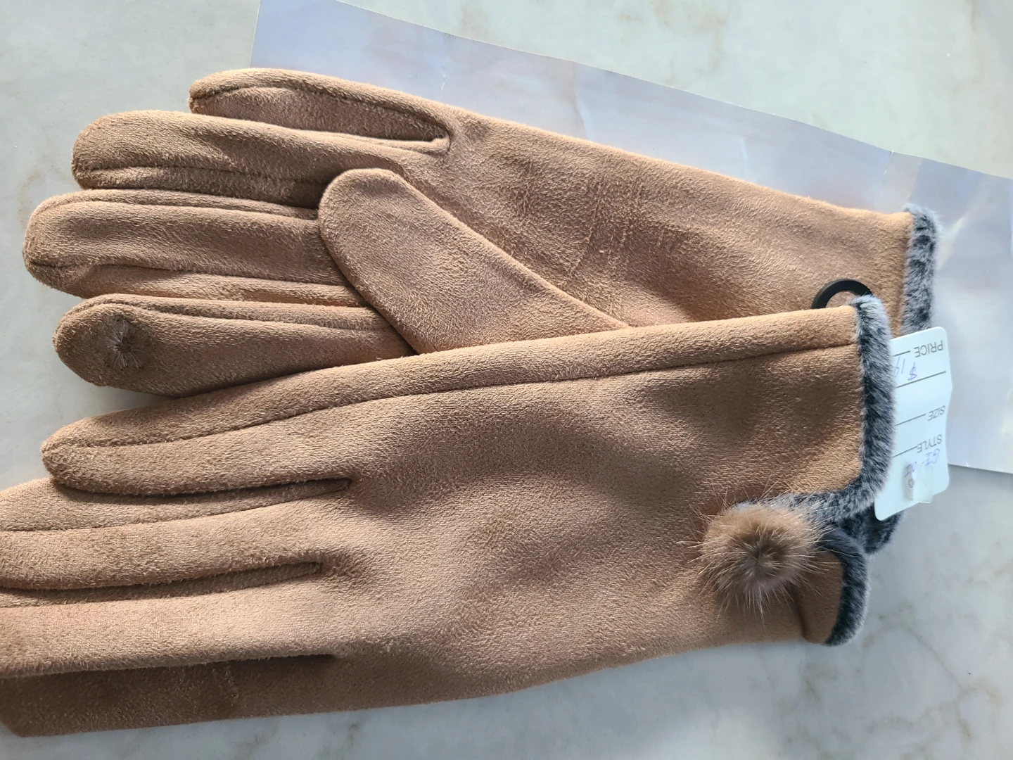Beige Winter Gloves with Fur Trim