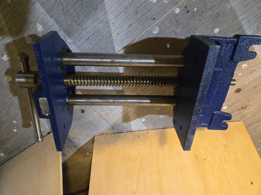 Heavy duty Vise (8") image indicator(3)