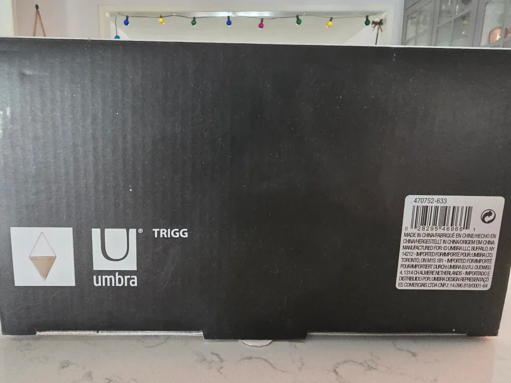 New Umbra Trigg Wall Vessel image indicator(4)