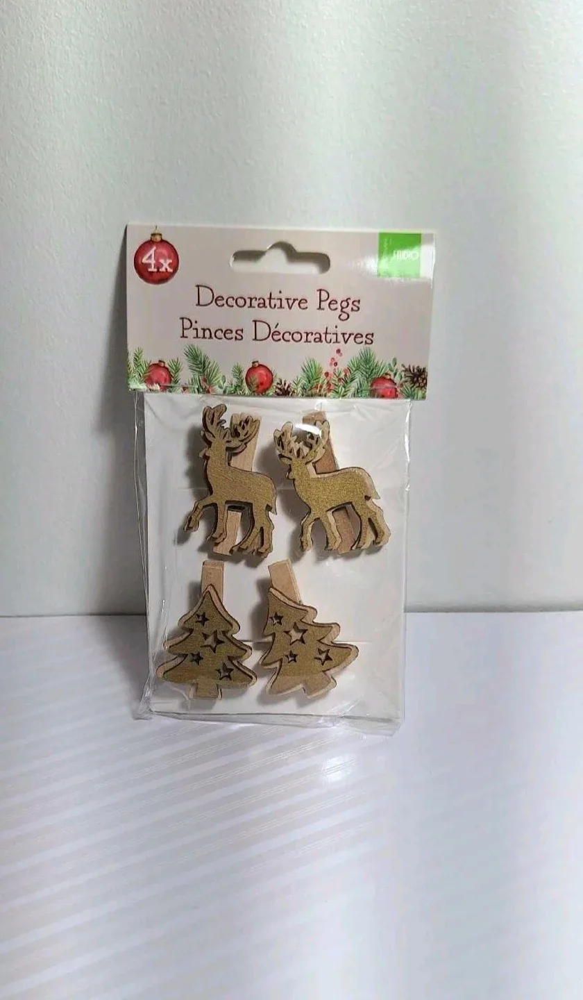 Decorative Christmas Pegs - 4 Pack