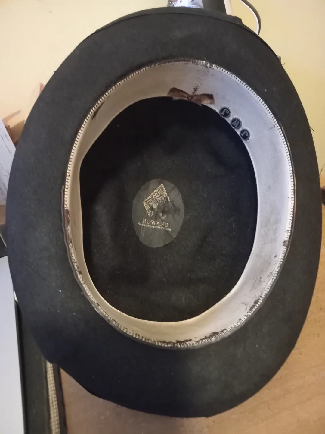 BOWLER'S HAT image indicator(5)