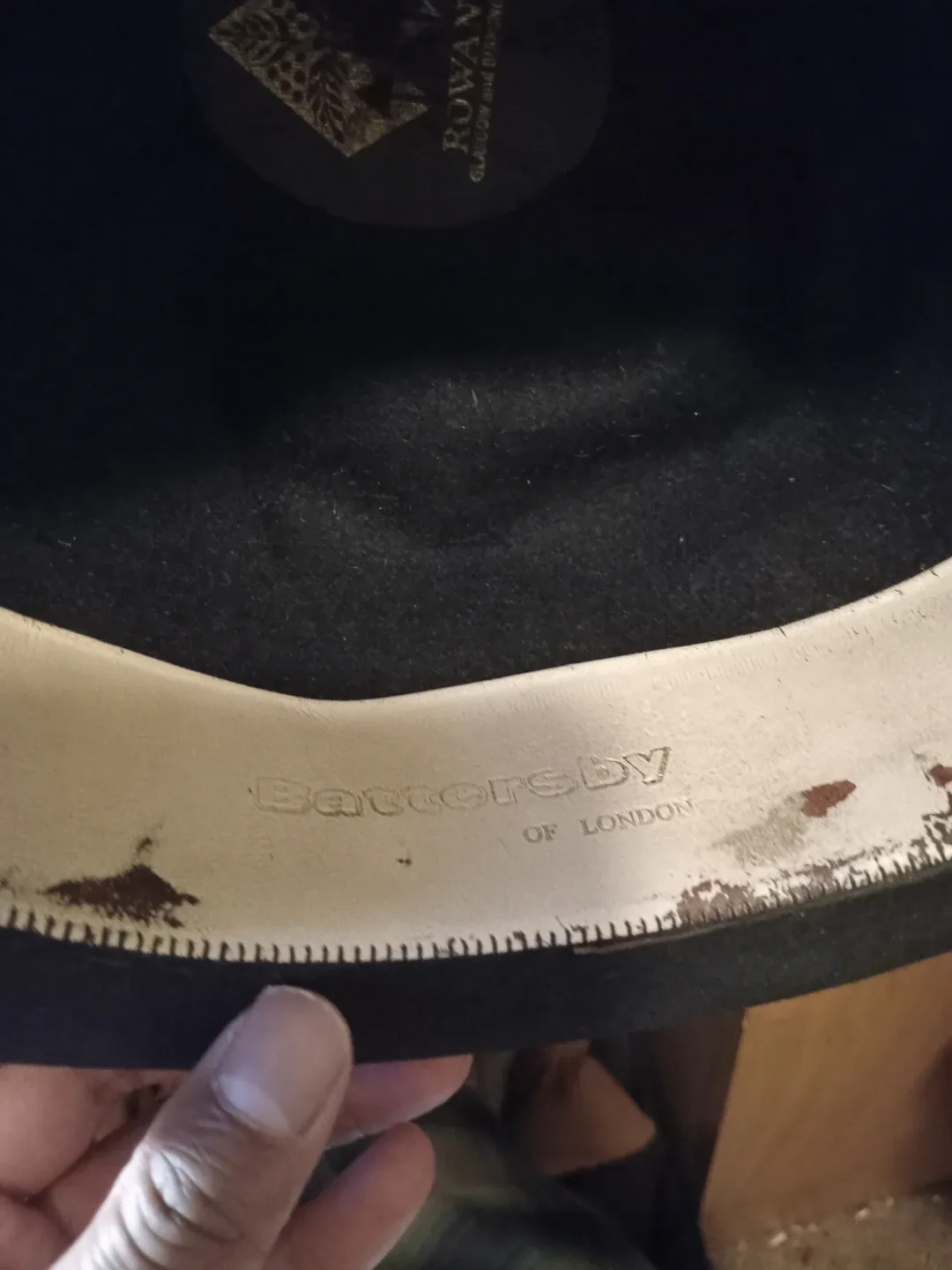 BOWLER'S HAT image indicator(8)