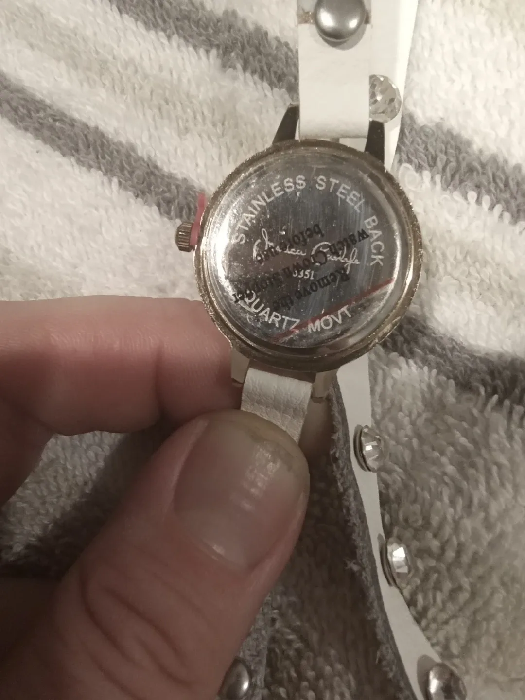 Jessica Carlyle Wrap around watch image indicator(5)