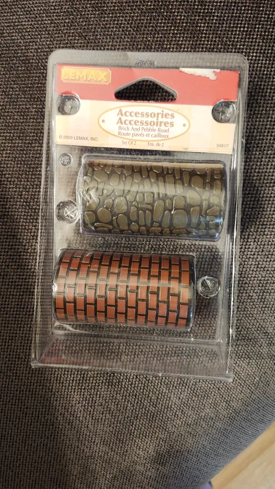 Lemax Accessories Brick and Pebble Road Set