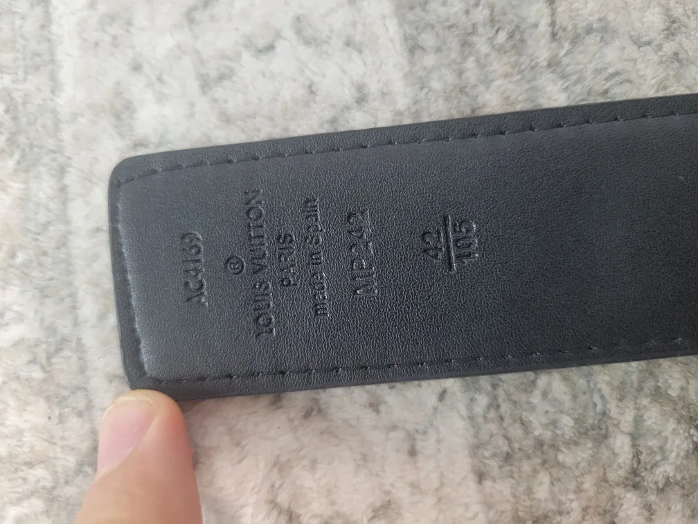 Louis Vuitton Belts image indicator(5)