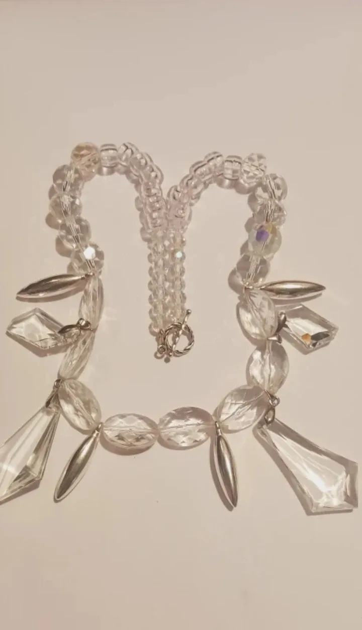 NEW !! Beautiful 🎄 Holiday Sparkling Statement Necklace image indicator(2)