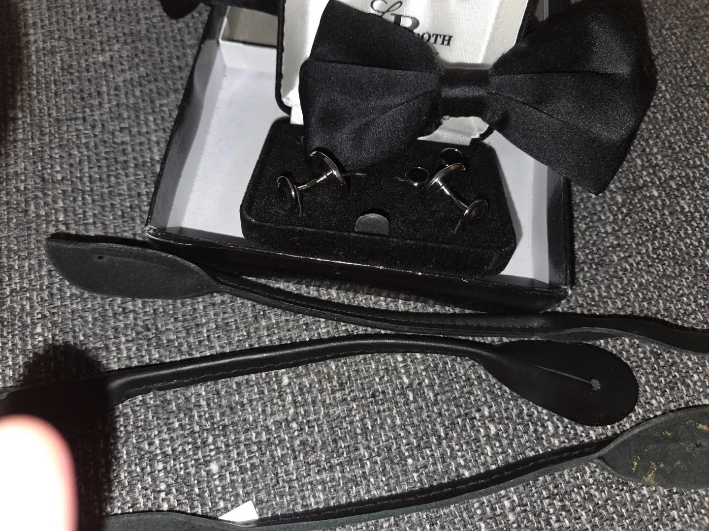 #Cleanout Roth Genuine Onyx Cufflink & Bowtie Set image indicator(4)