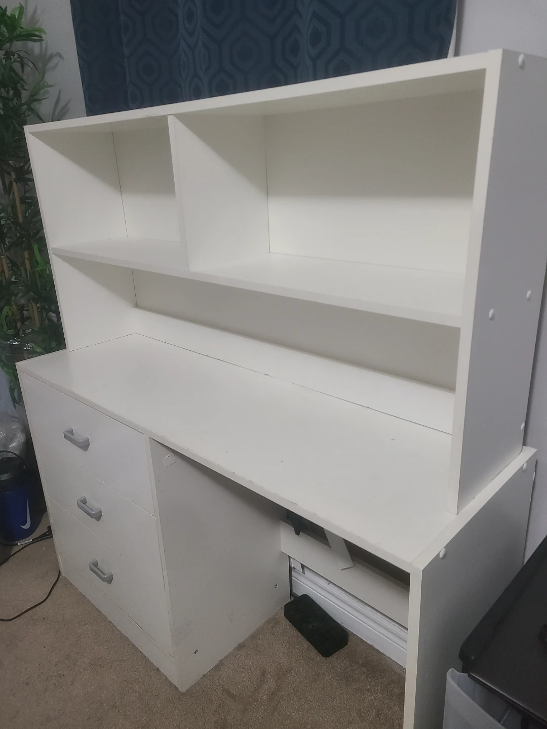 White Desk with Hutch and Drawers - photo 2