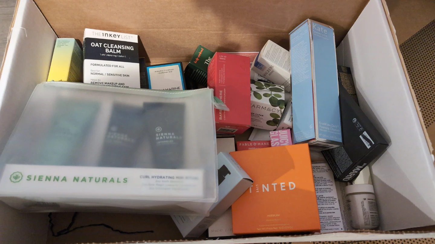 (New & Never USED) Mixed Beauty Products Box
