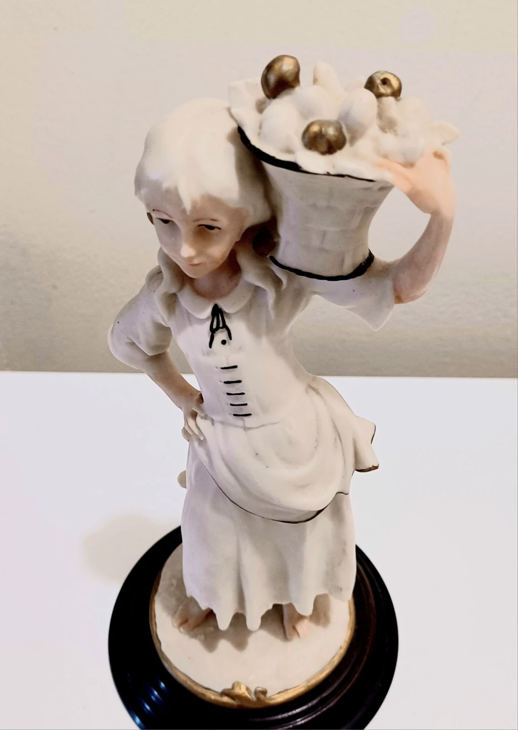 Unique Escaprine Le Carro Statue - photo 5