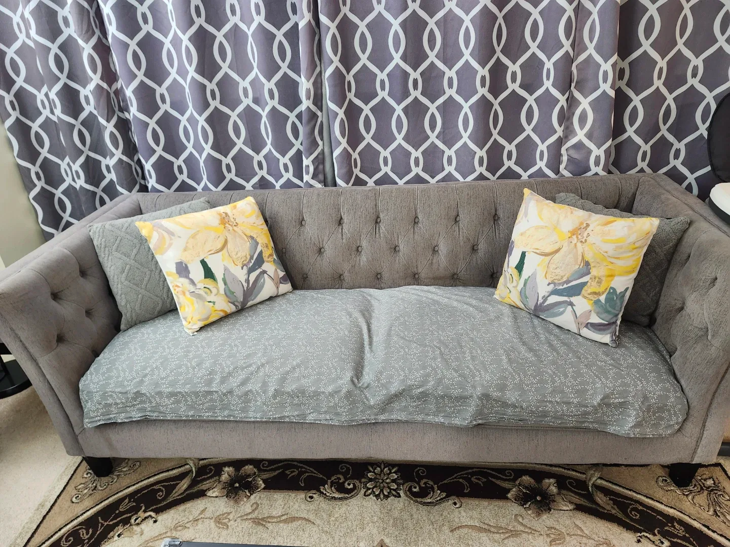 Grey Tufted Sofa 2 image indicator(3)