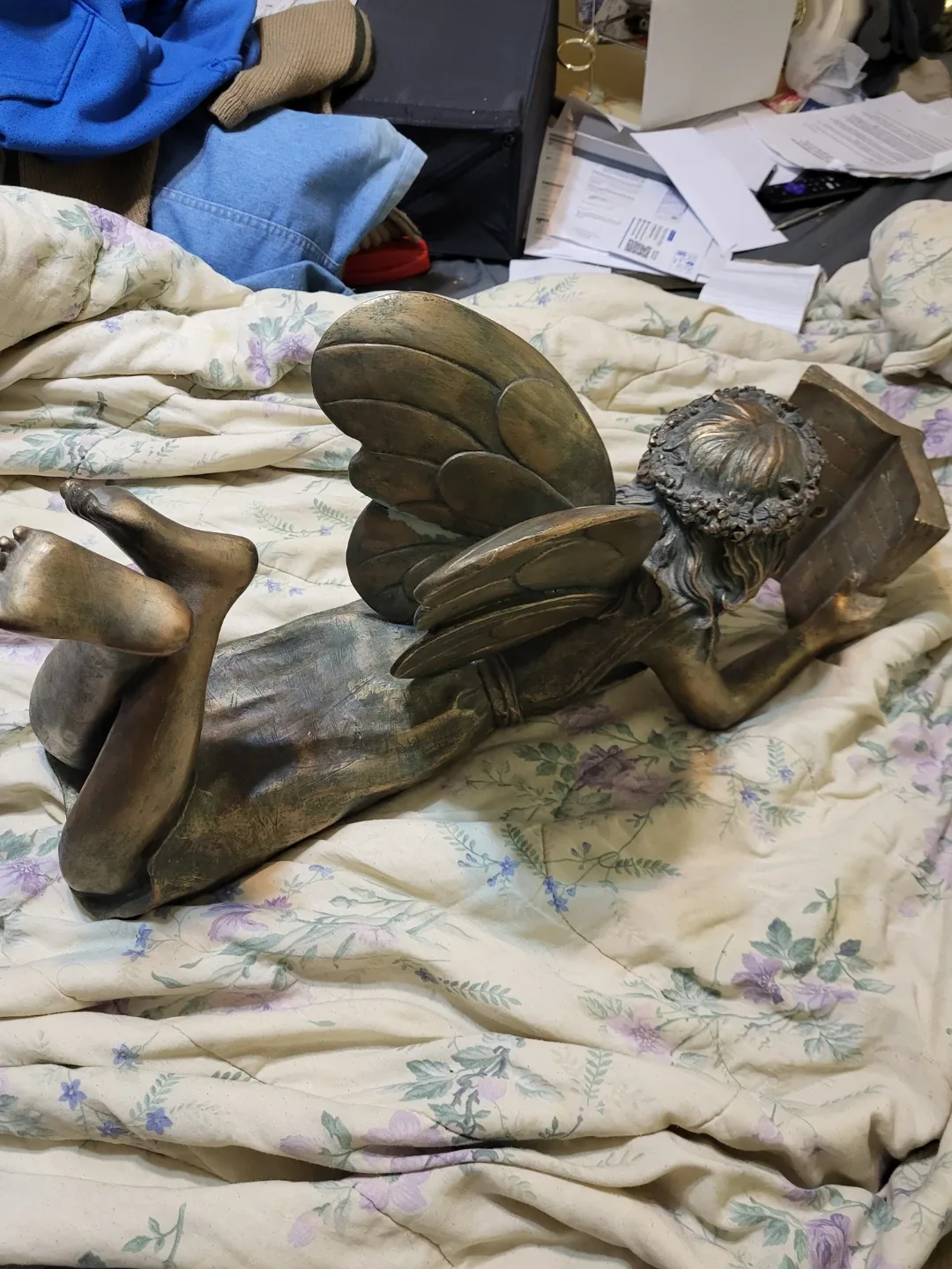 Angel Reading Book Statue image indicator(5)