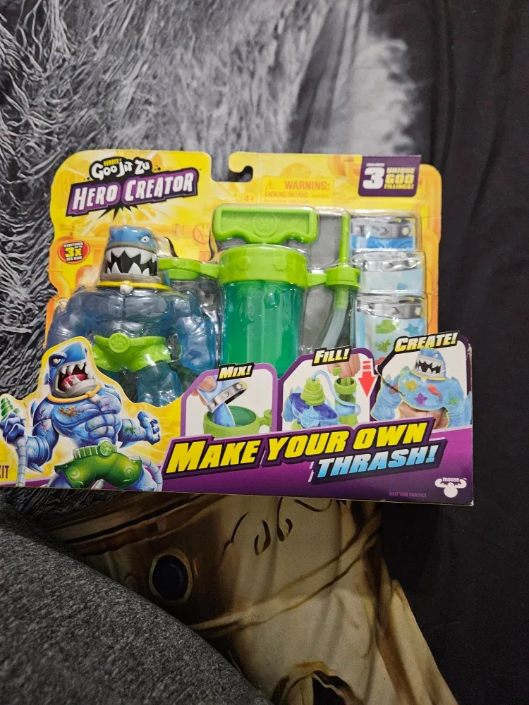 Goo Jit Zu Hero Creator Thrash Action Figure Kit