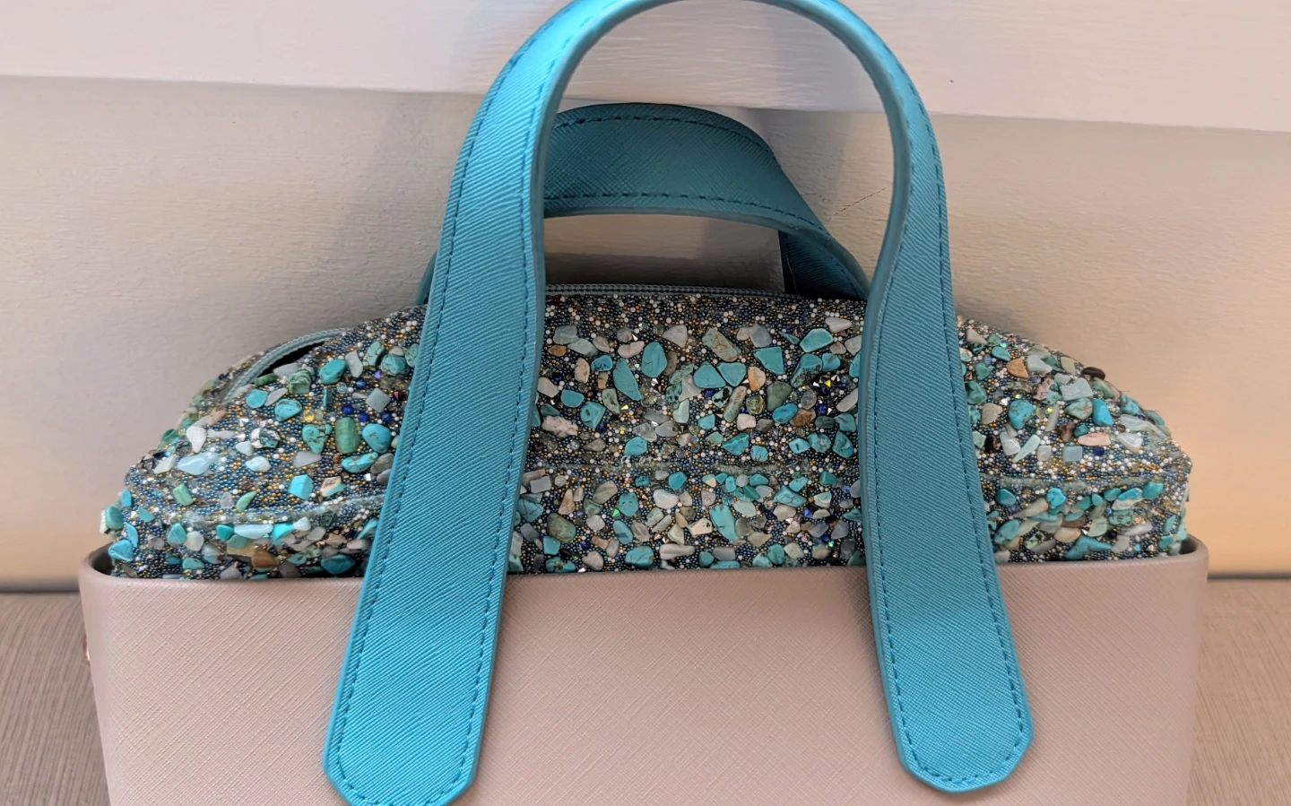 Brand New Ju'sto Beige & Turquoise Embellished Handbag - photo 3