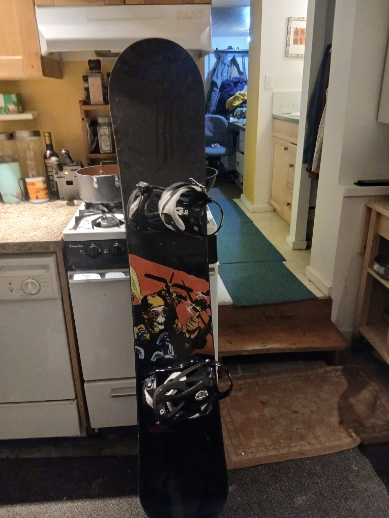 Nitro Shadow 62 Snowboard & Flow Boots size 11.5 - photo 3