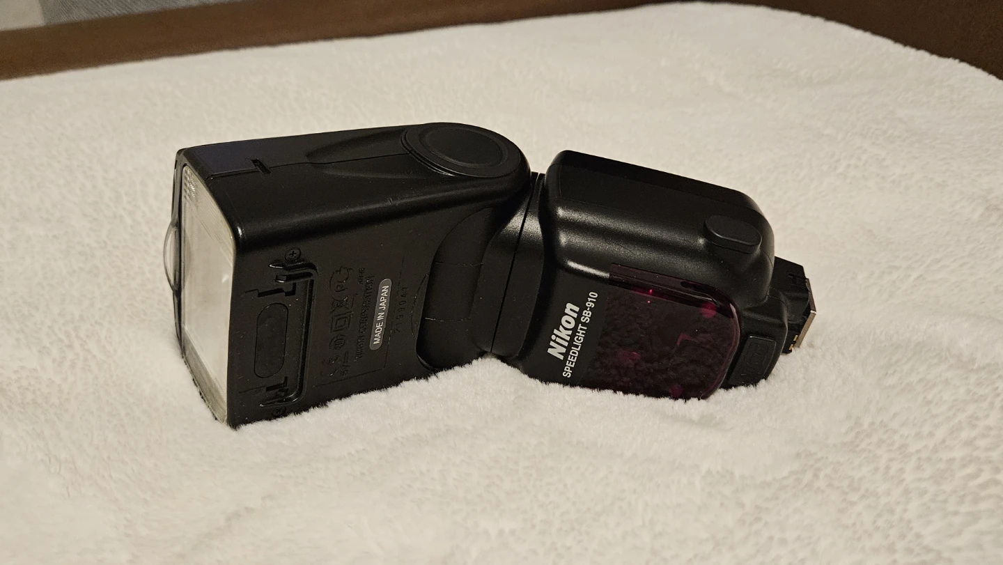 Nikon Speedlight SB-910 Flash