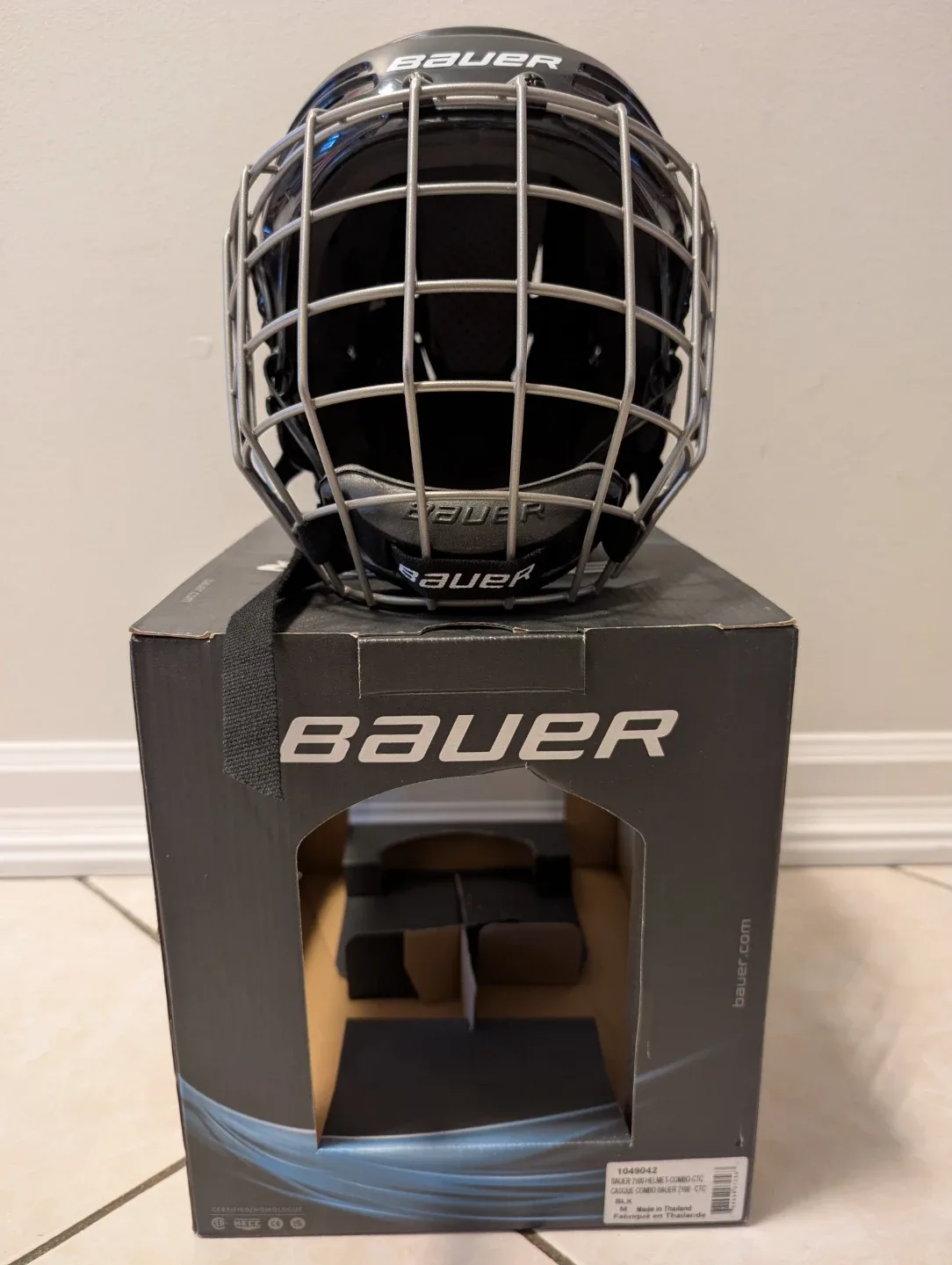 Bauer 2100 Hockey Helmet - Size Medium