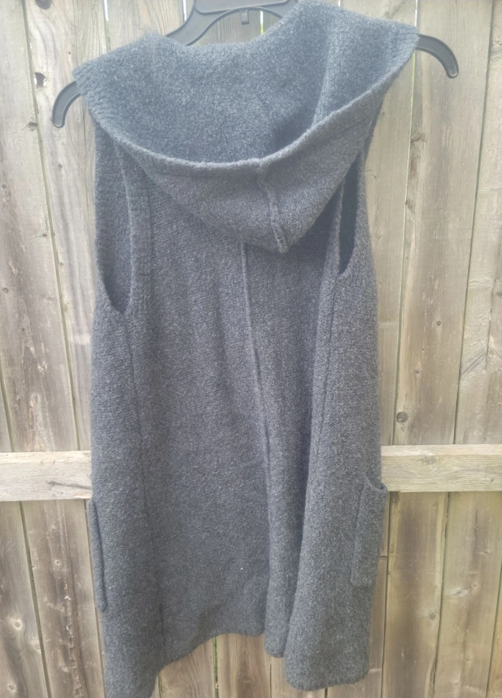 Tahari Gray Hooded Sweater Vest - Size M - photo 2