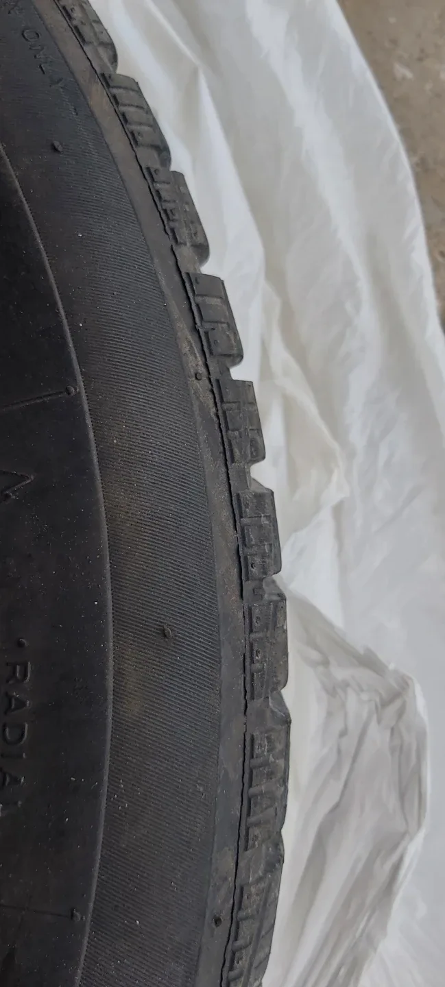 225/55R17 97T Tire image indicator(2)