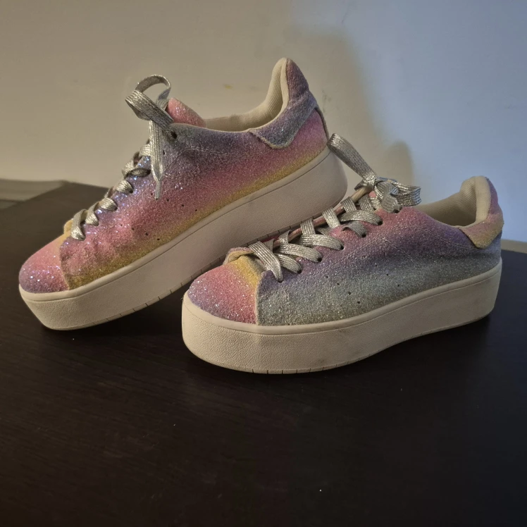 J Adams Glitter Sneakers - photo 2