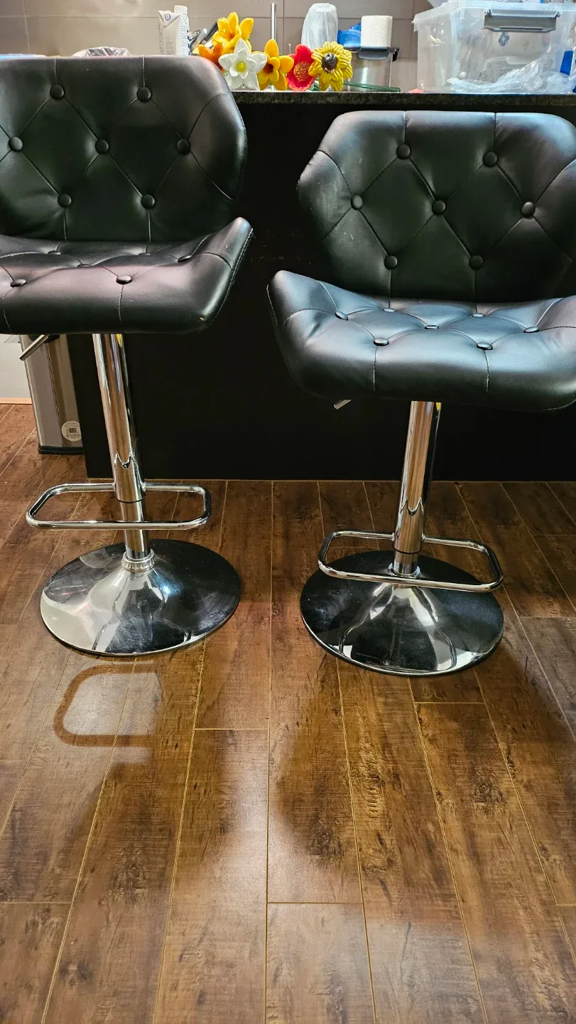 Set of 2 Black Adjustable Bar Stools