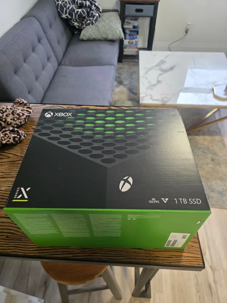 50inch TV+ Xbox Series X 1TB SSD Console Bundle image indicator(3)