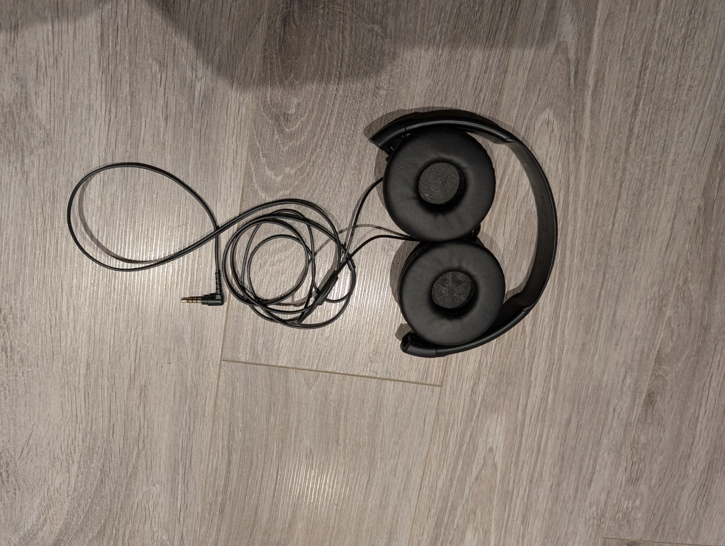 Sony MDR-ZX310AP Headphones - Black - photo 4