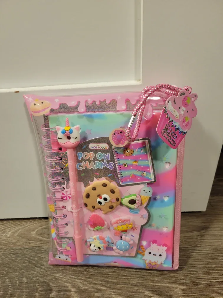 Hot Focus Trendy Writing Fun & Charms Set - New