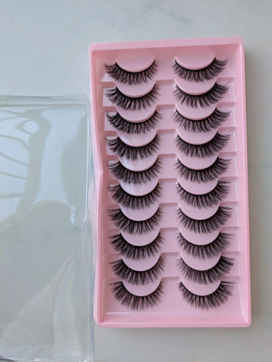 10 false lashes