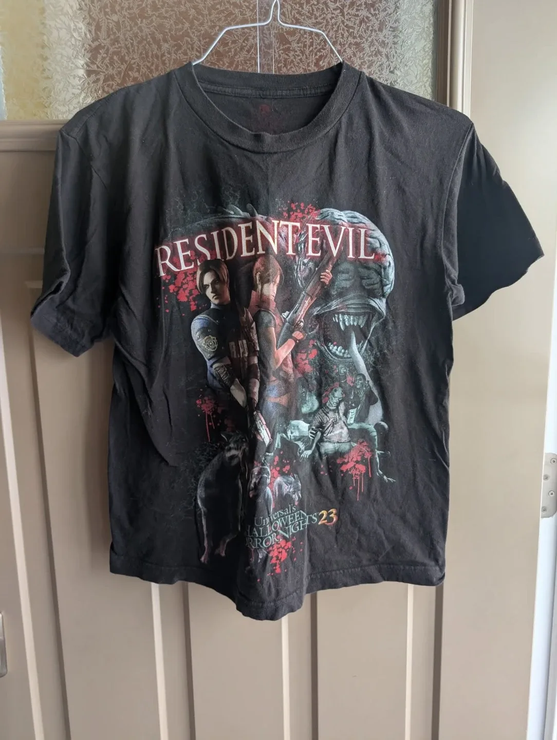 Mens sz sm tshirts $3 each image indicator(3)