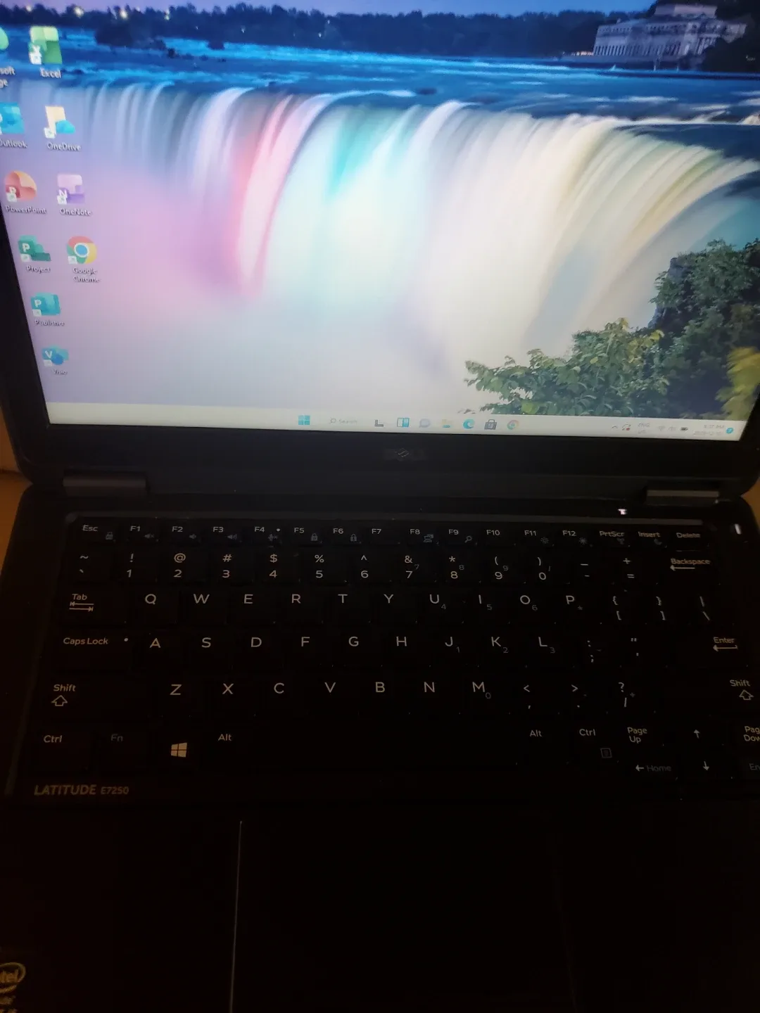 i5 windows 11pro Dell Latitude E7250 Laptop