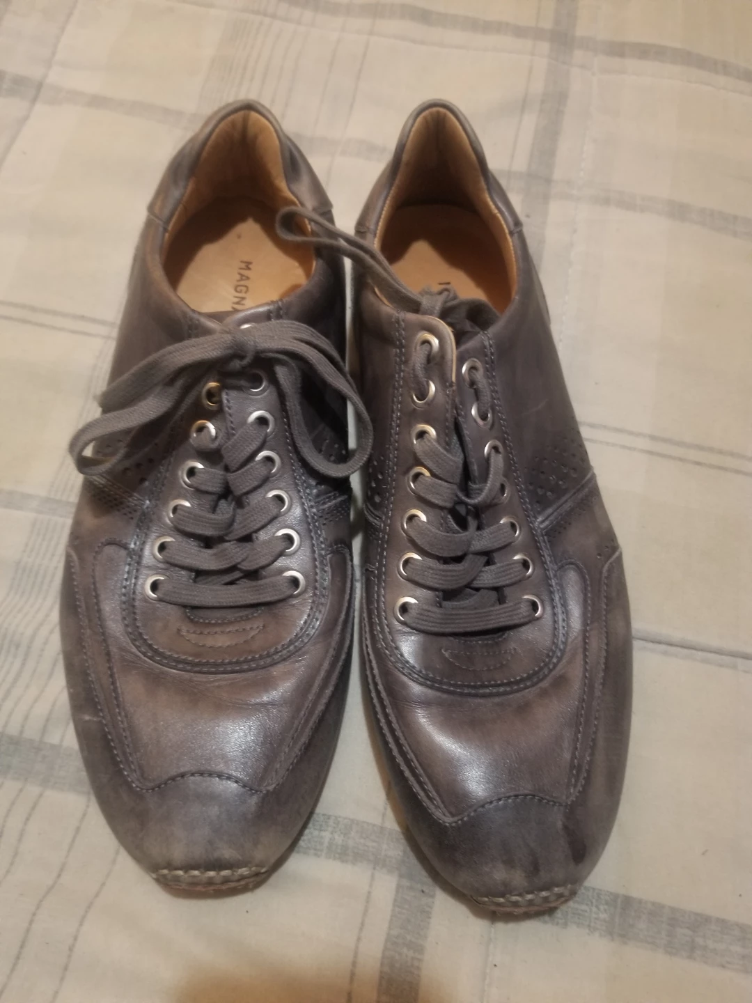 Magnanni Leather Sneakers - Size 8 #Gifting