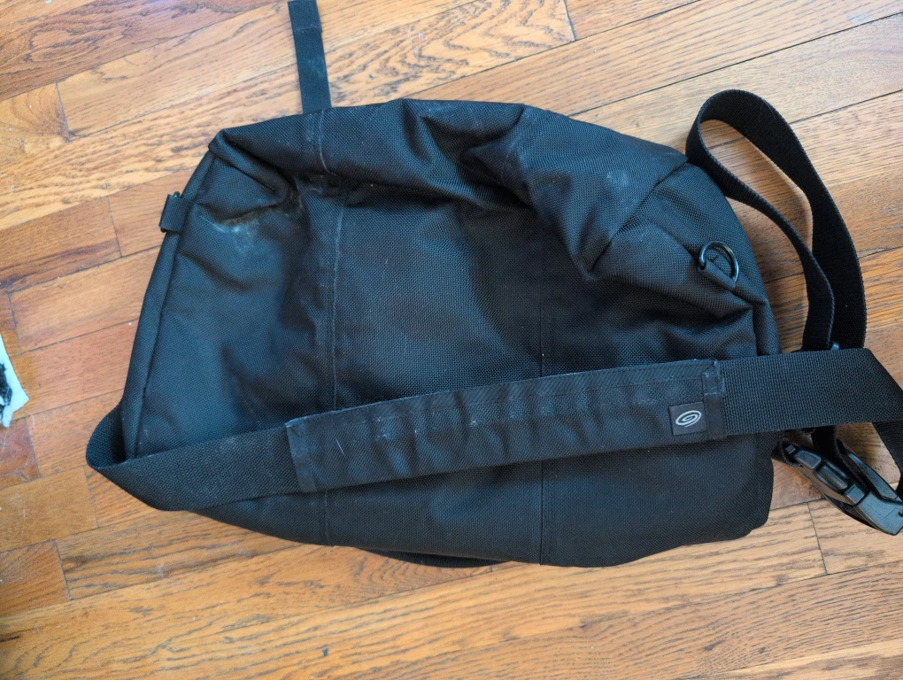 Timbuk2 Black Messenger Bag - photo 2