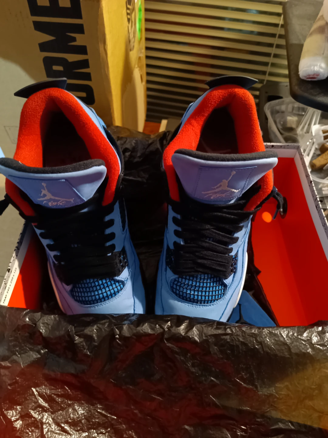 Air Jordan 4 Retro Travis Scott - photo 2