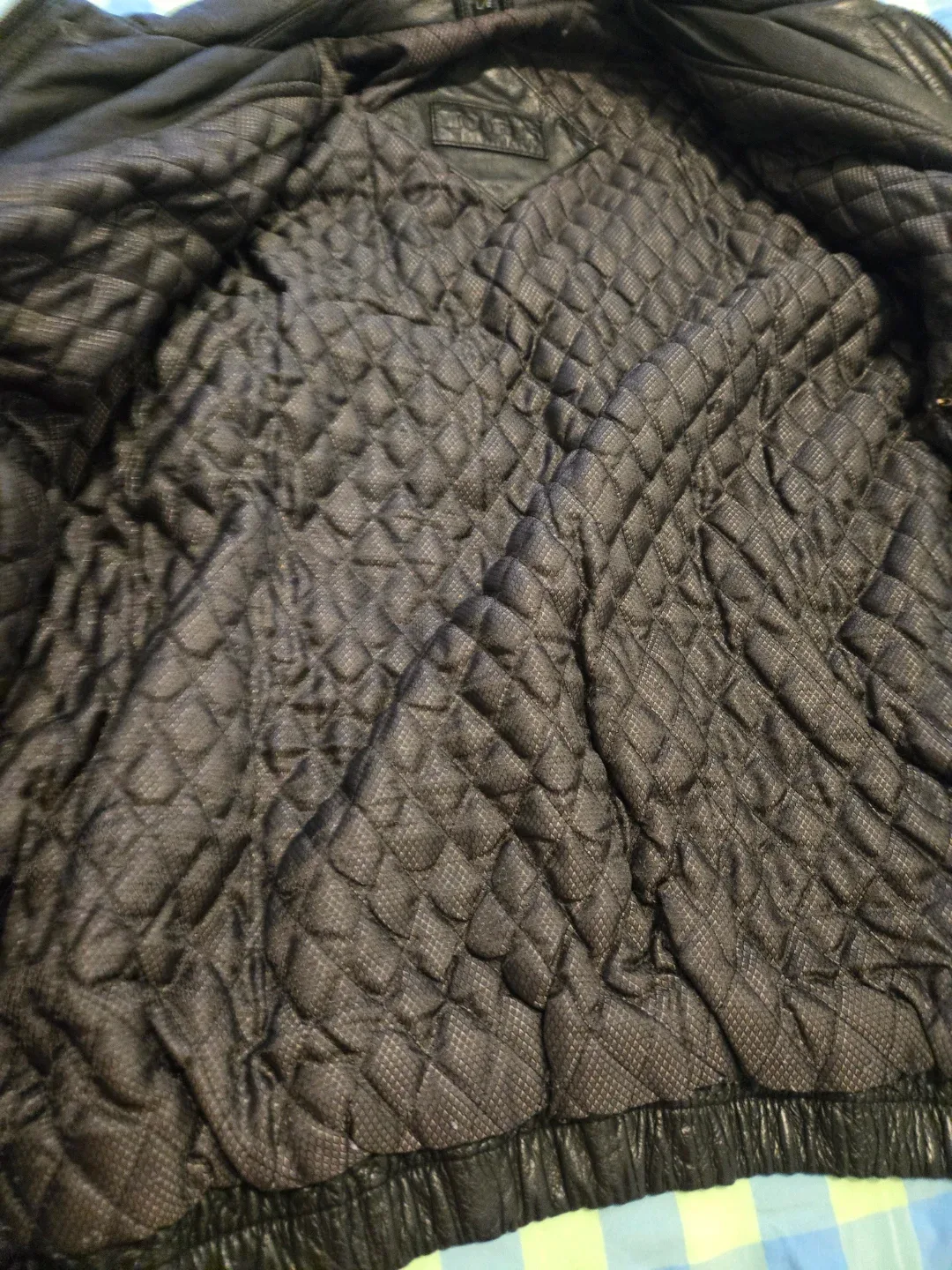 Moore's Black Leather Jacket image indicator(3)