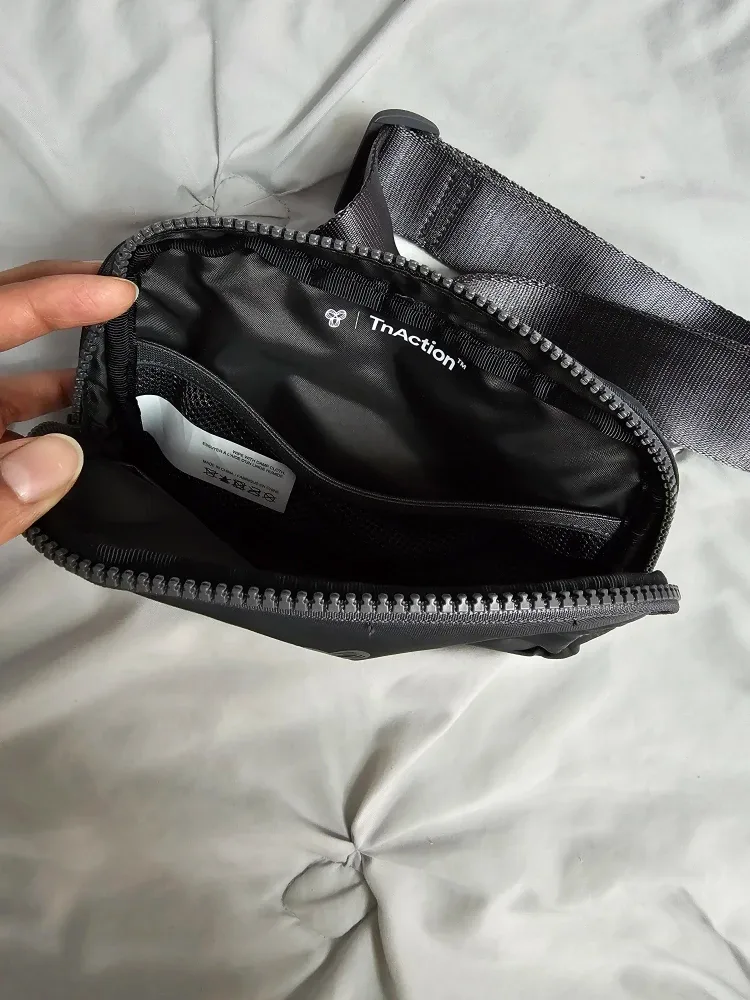 Tnaction Everyday Belt Bag -Grey image indicator(3)