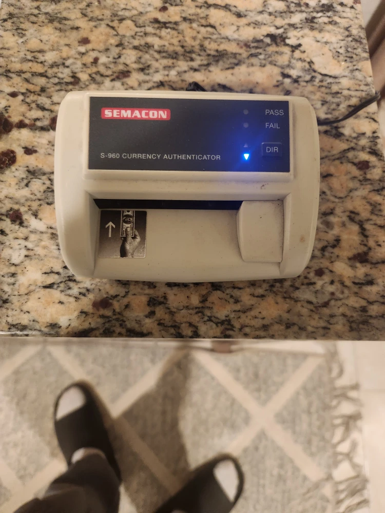 Semacon S-960 Currency Authenticator