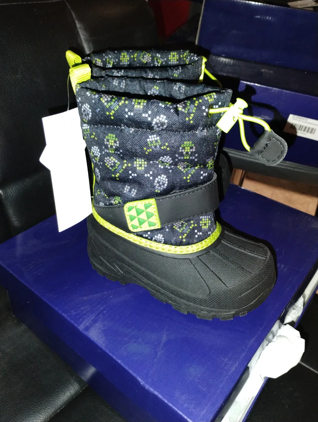 Elements toddlers Winter Boots - Size 8 image indicator(2)